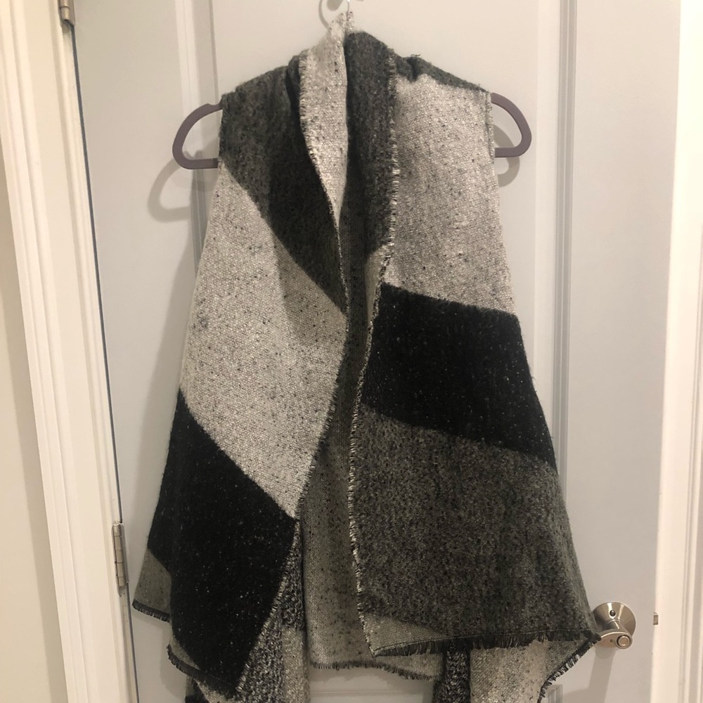 Draping Sweater Vest
